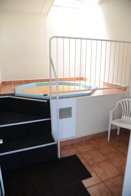 Blenheim Bridges Holiday Park Екстериор снимка