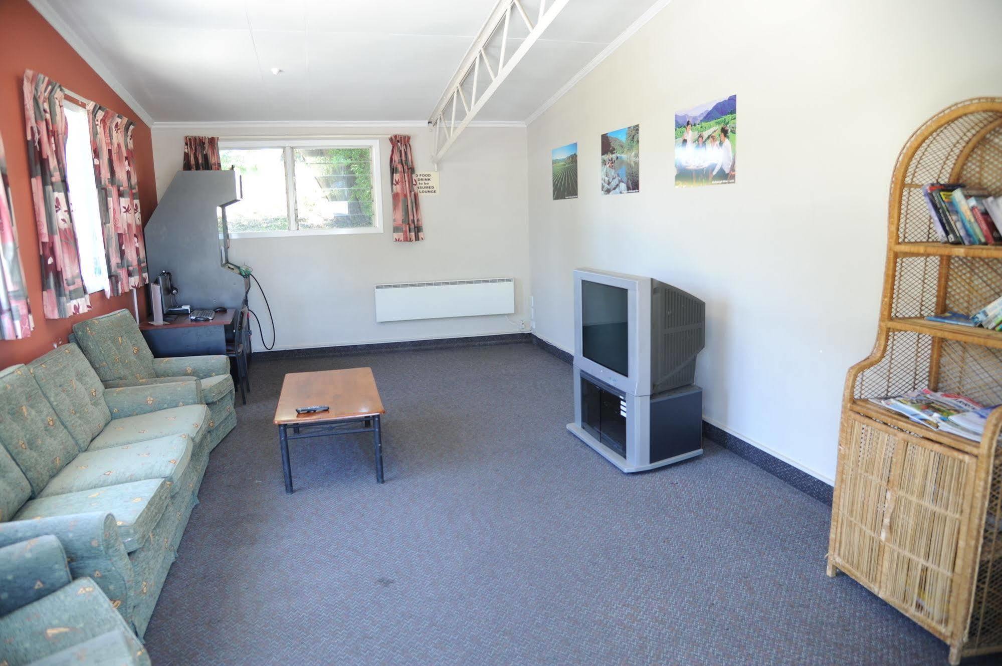 Blenheim Bridges Holiday Park Екстериор снимка