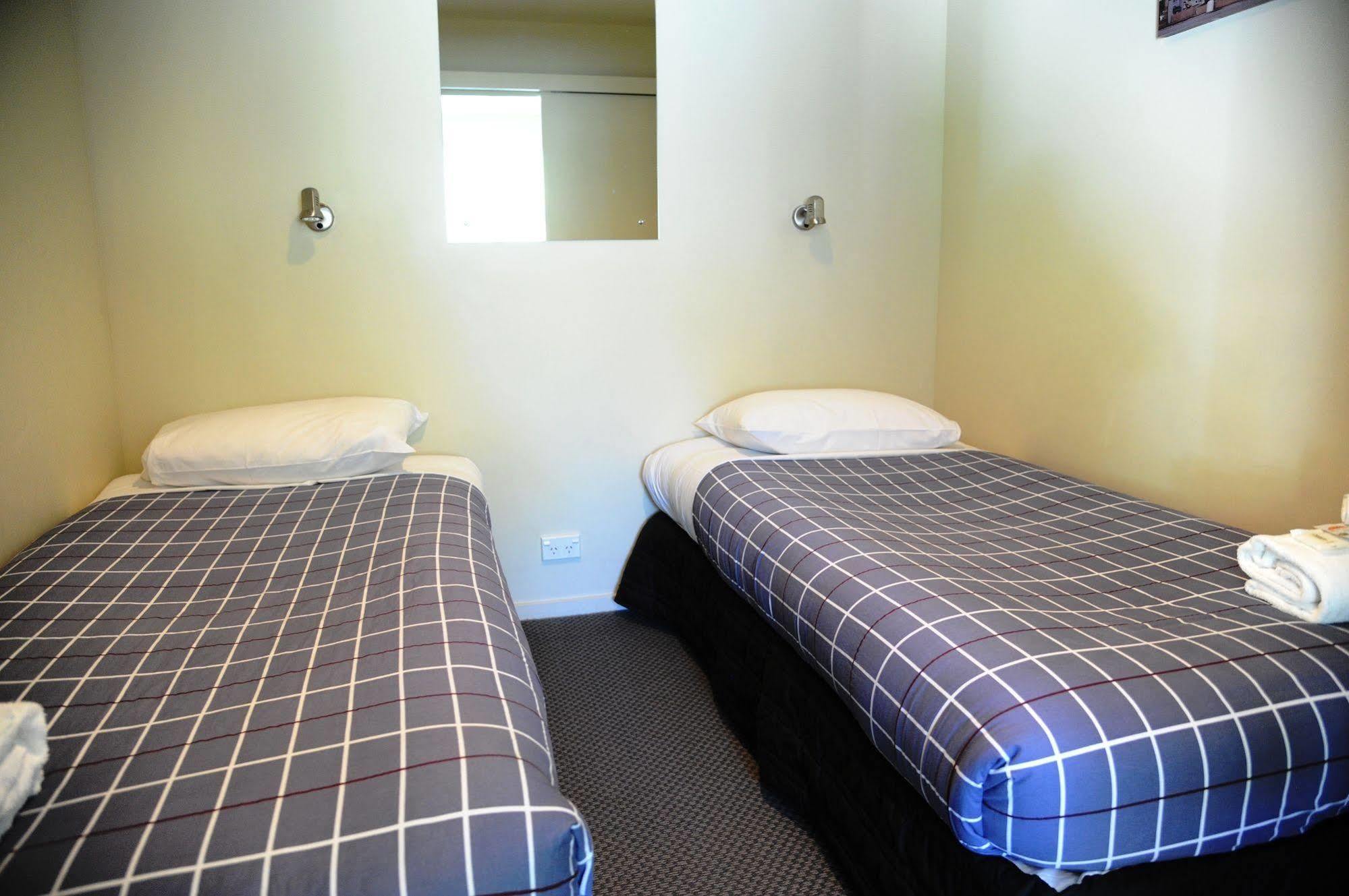 Blenheim Bridges Holiday Park Екстериор снимка