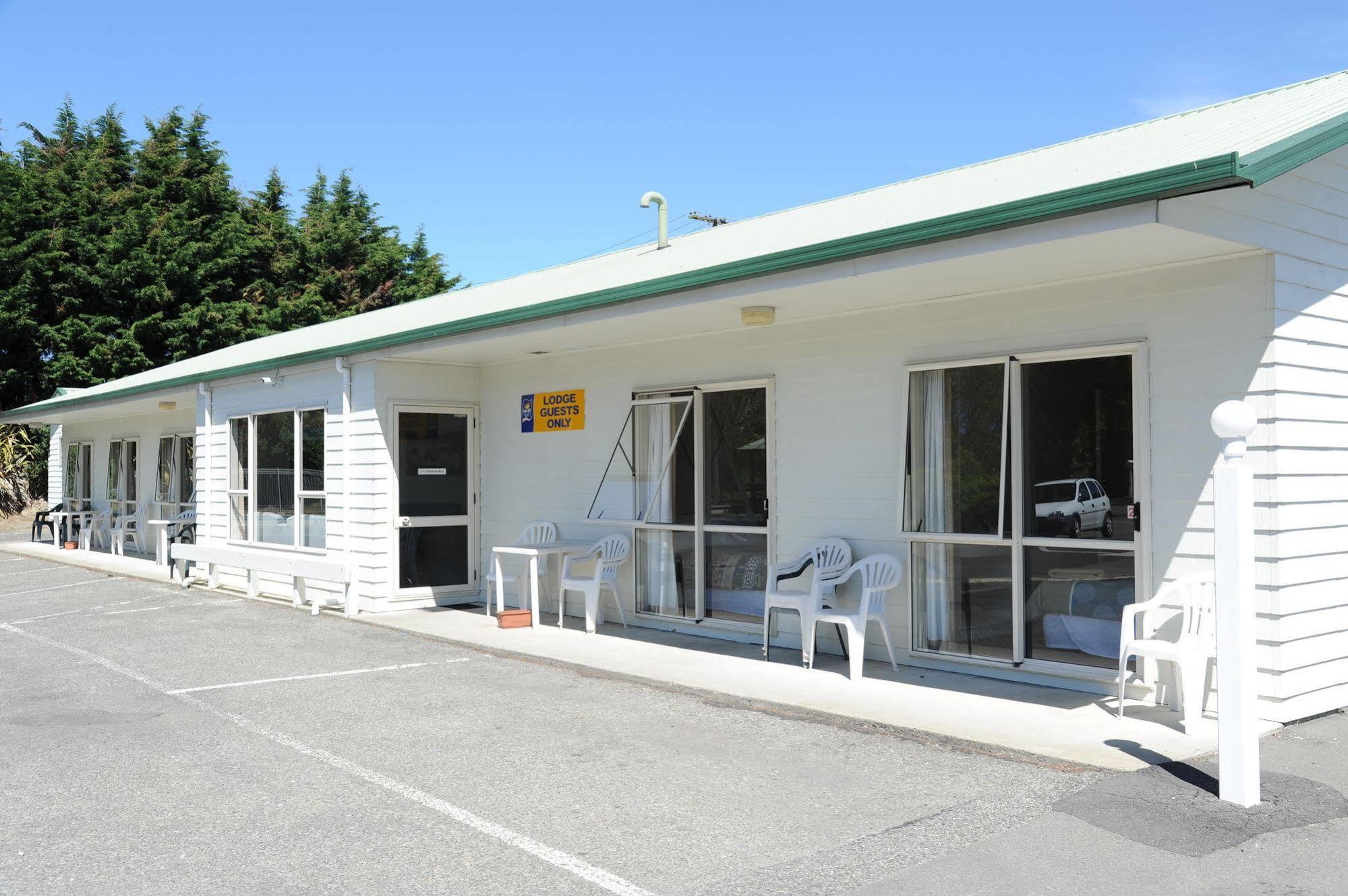 Blenheim Bridges Holiday Park Екстериор снимка