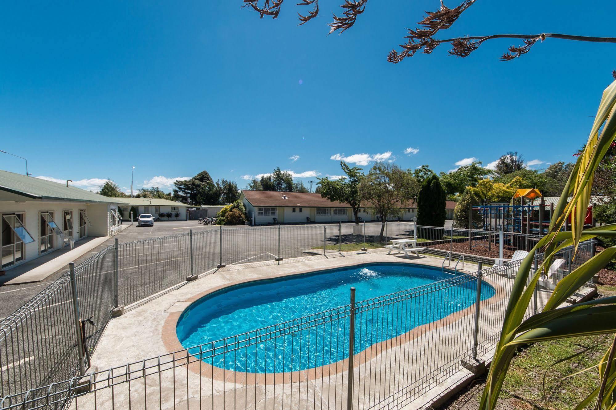Blenheim Bridges Holiday Park Екстериор снимка