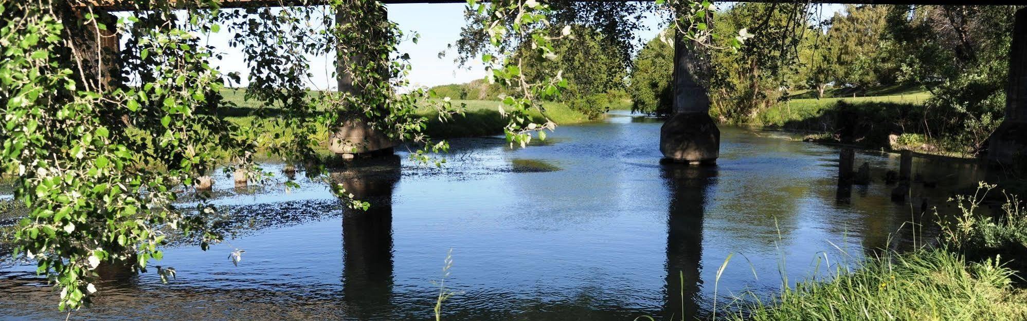 Blenheim Bridges Holiday Park Екстериор снимка