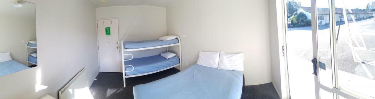 Blenheim Bridges Holiday Park Екстериор снимка